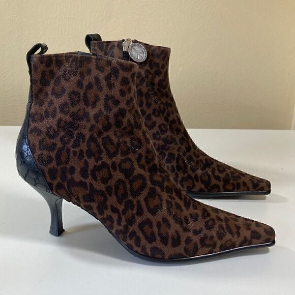 DONALD PLINER 5 leopard print brown booties EUC - Picture 3 of 16